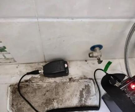 嘉峪关市屋顶漏水维修公司分享下卫生间漏水的危害及解决方法